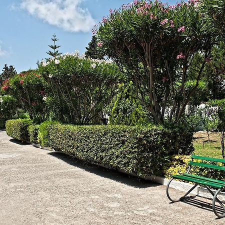 Hotel Villaggio Club Altalia Residence Brancaleone Exterior foto