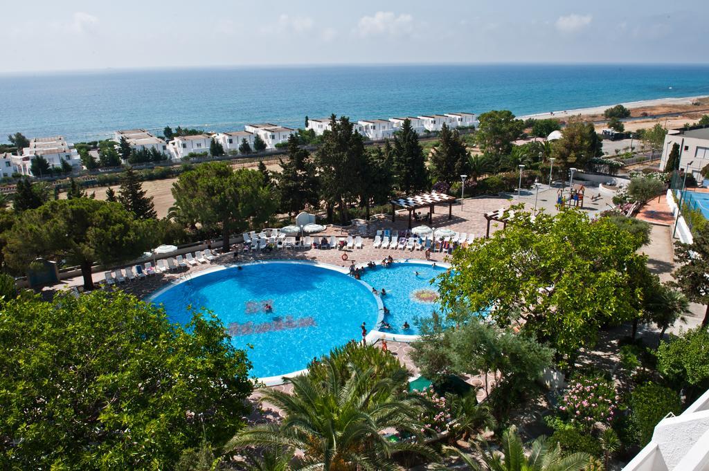 Hotel Villaggio Club Altalia Residence Brancaleone Exterior foto