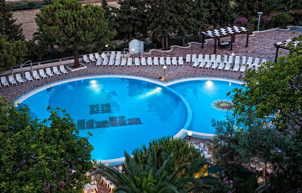 Hotel Villaggio Club Altalia Residence Brancaleone Exterior foto